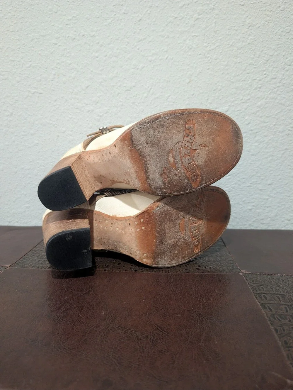 FreeBird SAVANNAH Beige Ivory Ankle Boots size 7